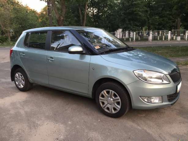 post160-2_skoda_fabia_2011