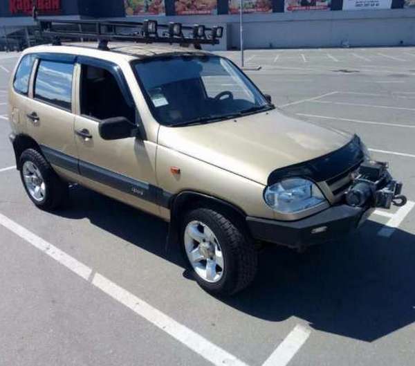 post162_chevrolet_niva_2005