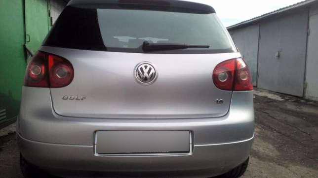 post165-2_volkswagen_golf_2005