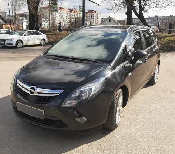 opel zafira 2015