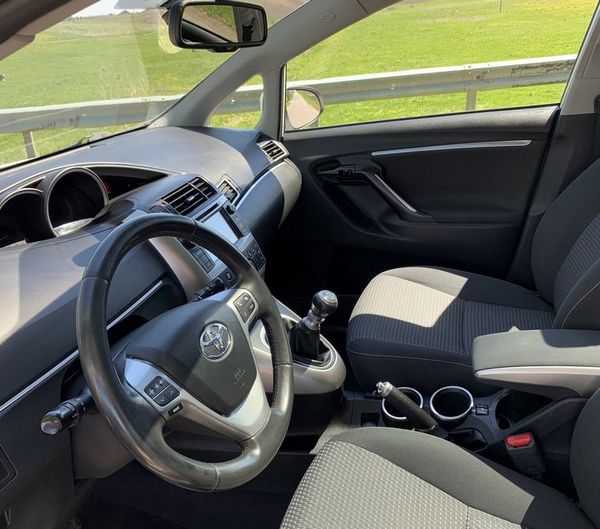 toyota verso 2014