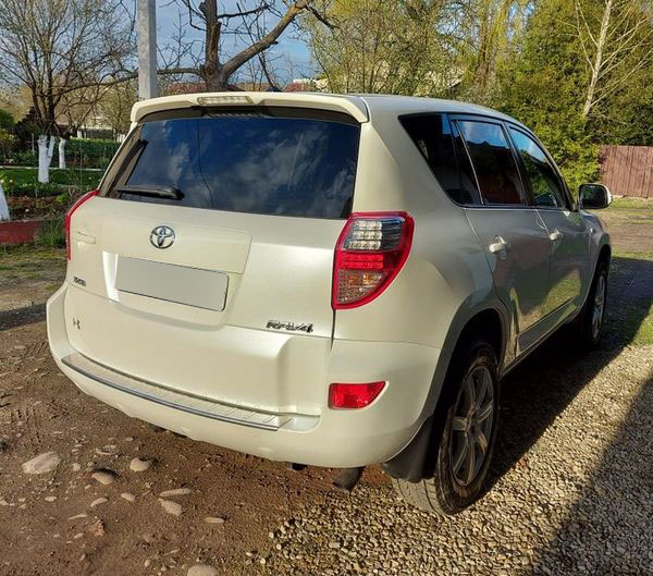 toyota rav4 2011