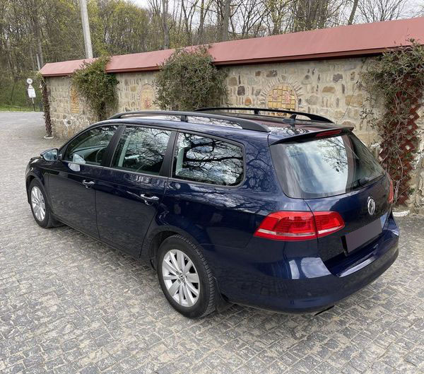 volkswagen passat 2011