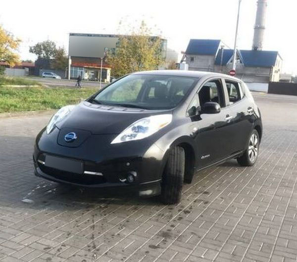 nissan leaf 2016