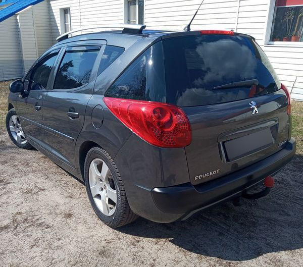 peugeot 207 2011