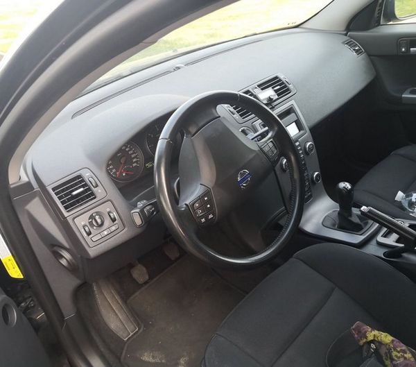 volvo v50 2009