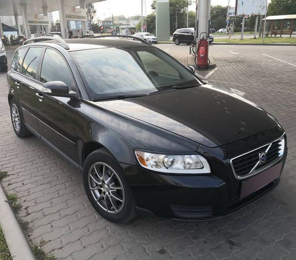 volvo v50 2009