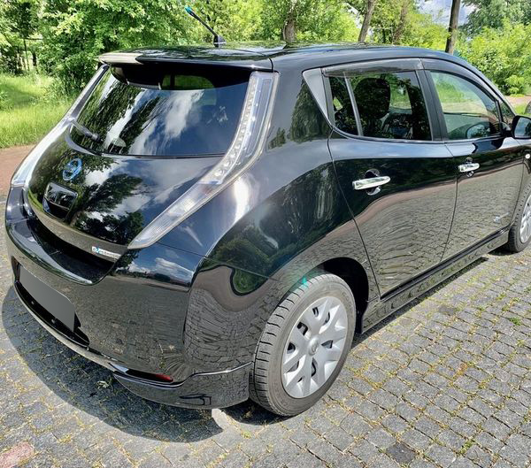 nissan leaf 2013