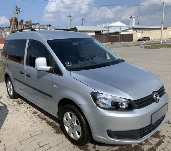 volkswagen caddy 2011