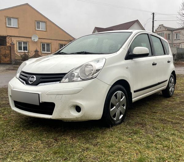 nissan note 2013