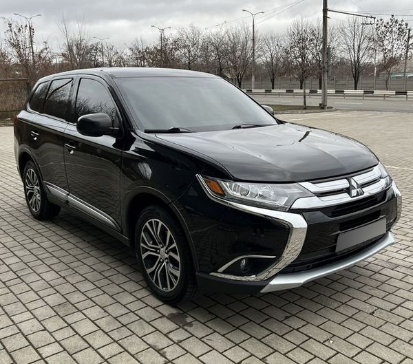 mitsubishi outlander 2017