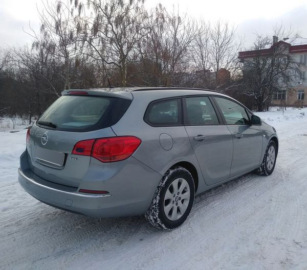 opel astra 2015