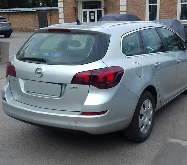 opel astra 2011