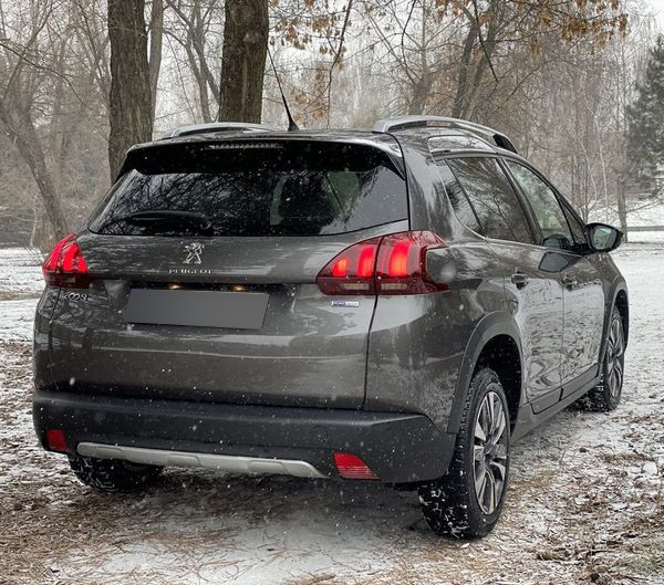 peugeot 2008 2017