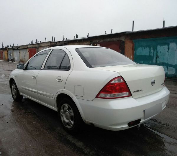 nissan almera 2012