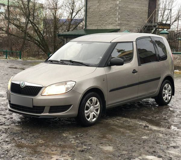 skoda roomster 2011